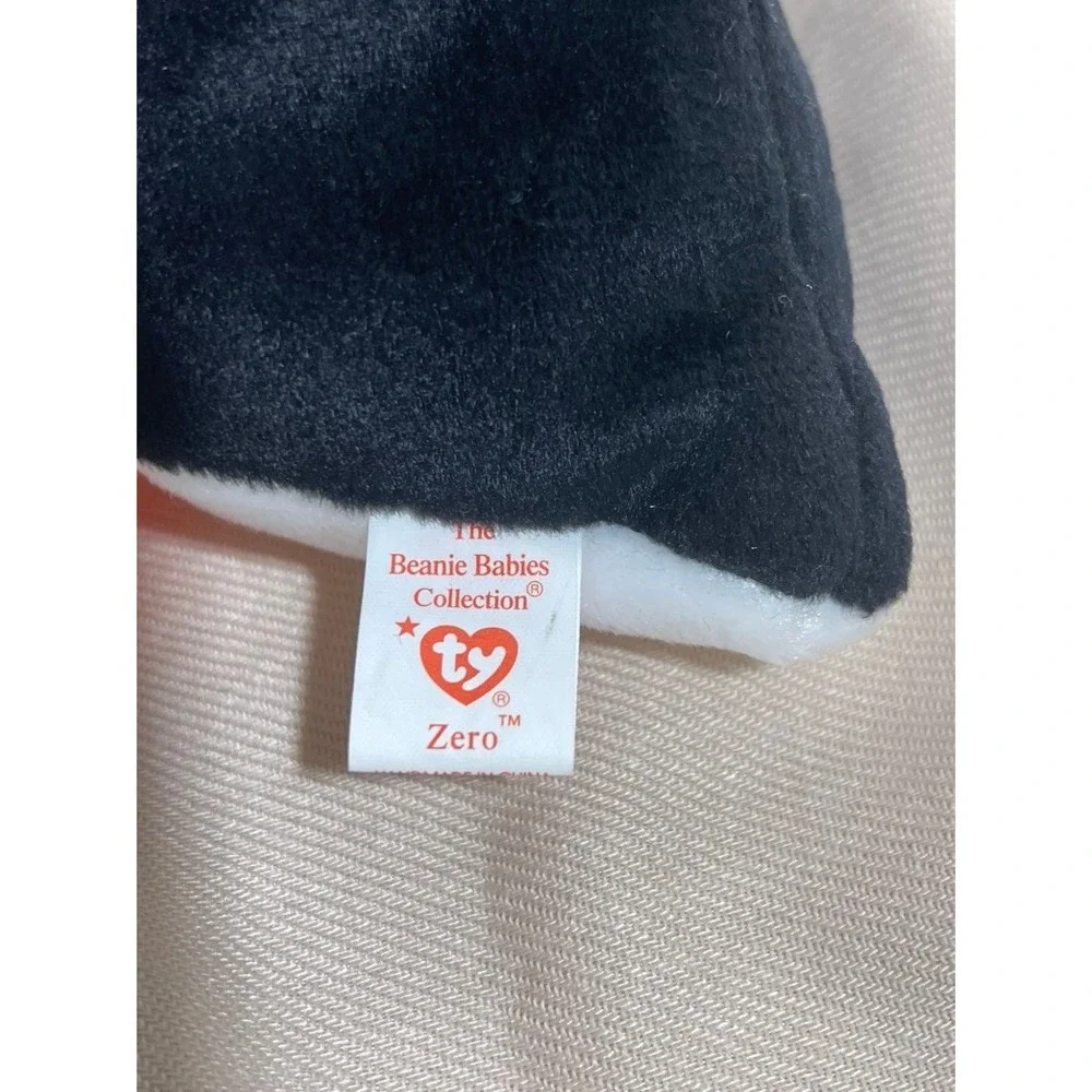 Zero- 1998 Vintage Penguin Beanie Babie
